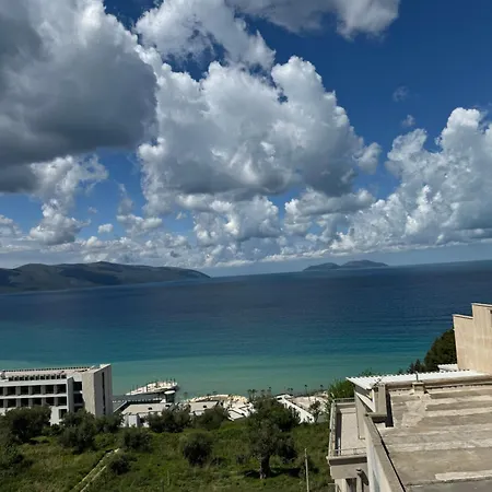 Sea View Apartament شقة فلورا