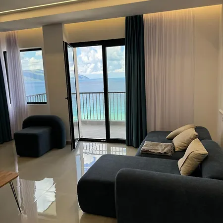 Sea View Apartament شقة فلورا